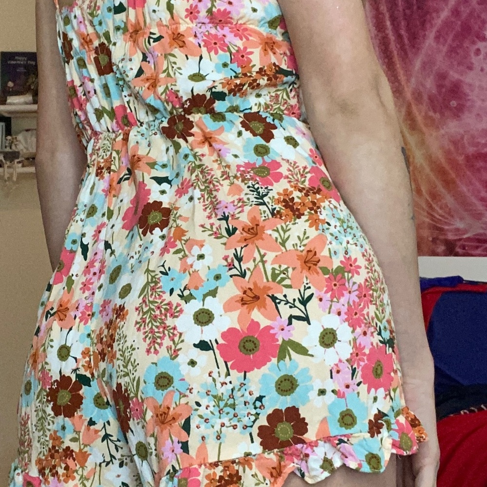 Women’s Floral Jumpsuit Romper, summer romper, with shorts Size Medium 3rd+Malt